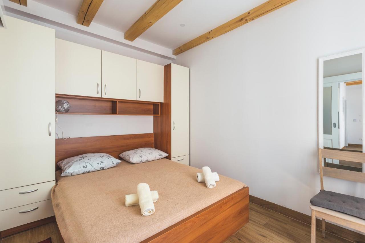 Vinea Apartmani Umag, Ulica G Garibaldia 2 Exterior photo