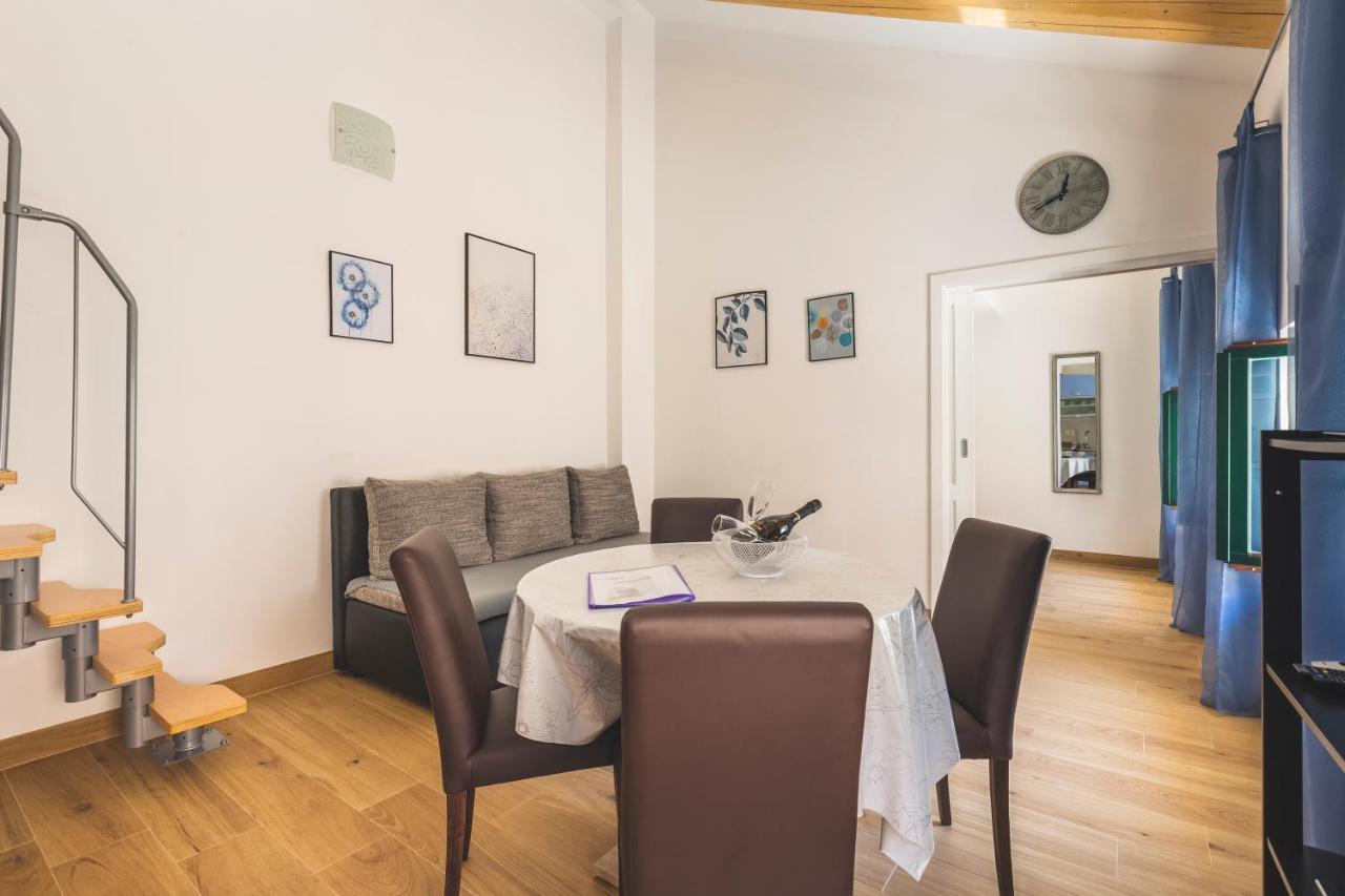 Vinea Apartmani Umag, Ulica G Garibaldia 2 Exterior photo